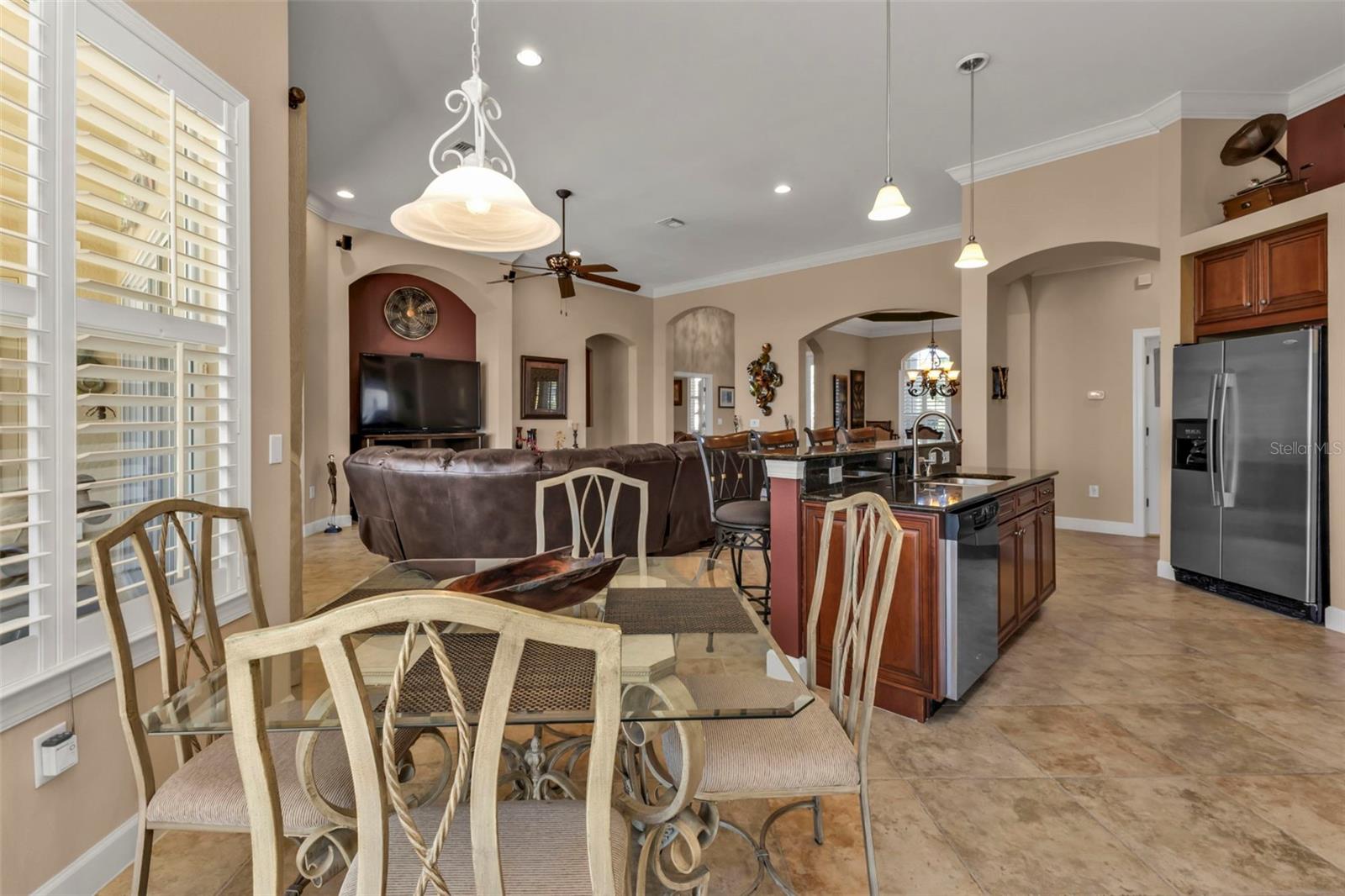 RIVERWOOD - Residential