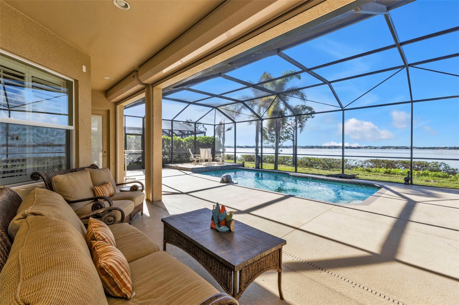 RIVERWOOD - Residential