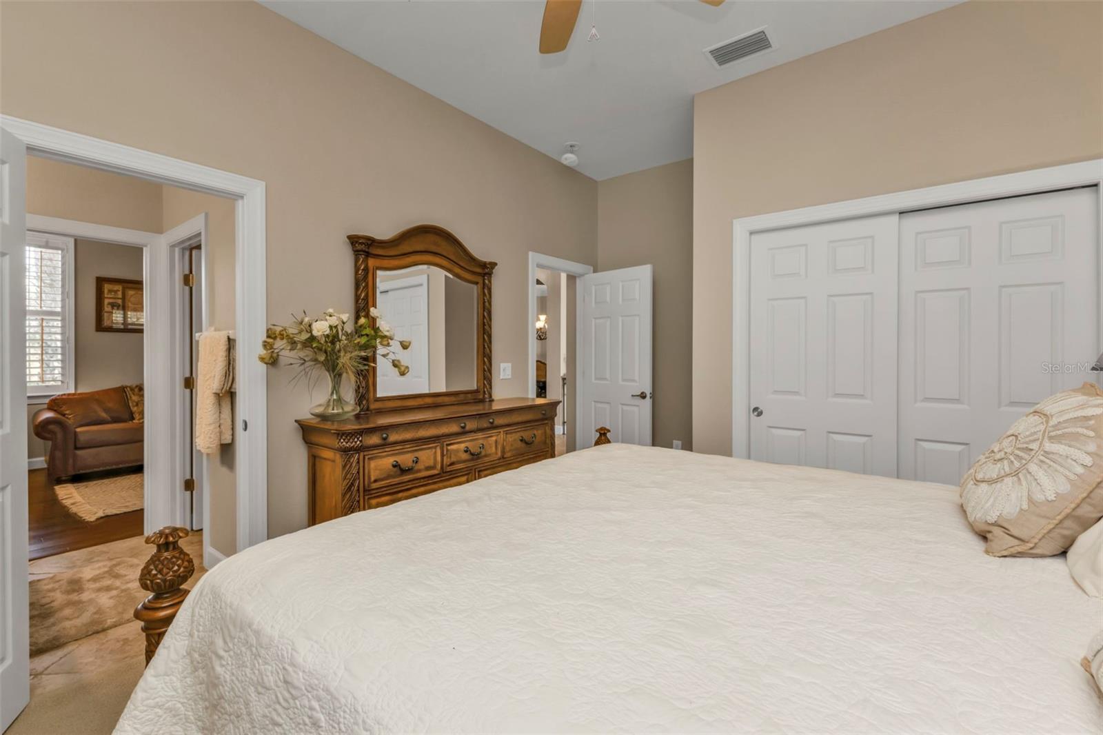 RIVERWOOD - Residential