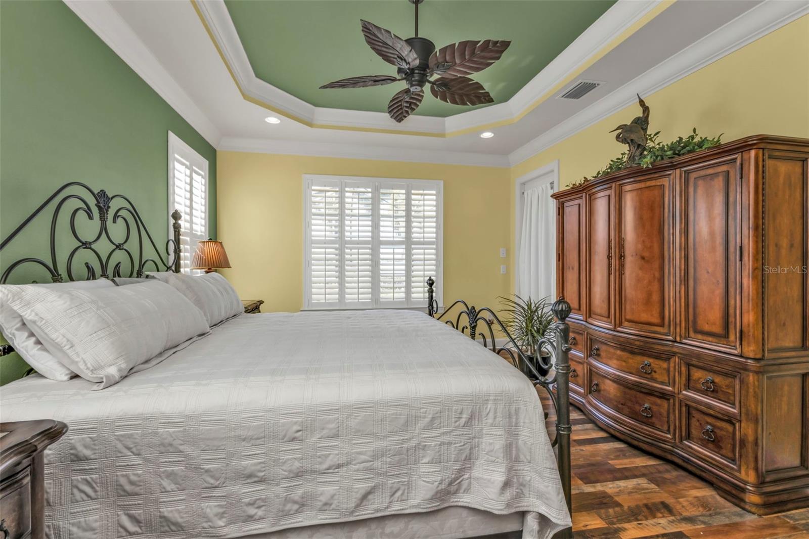 RIVERWOOD - Residential