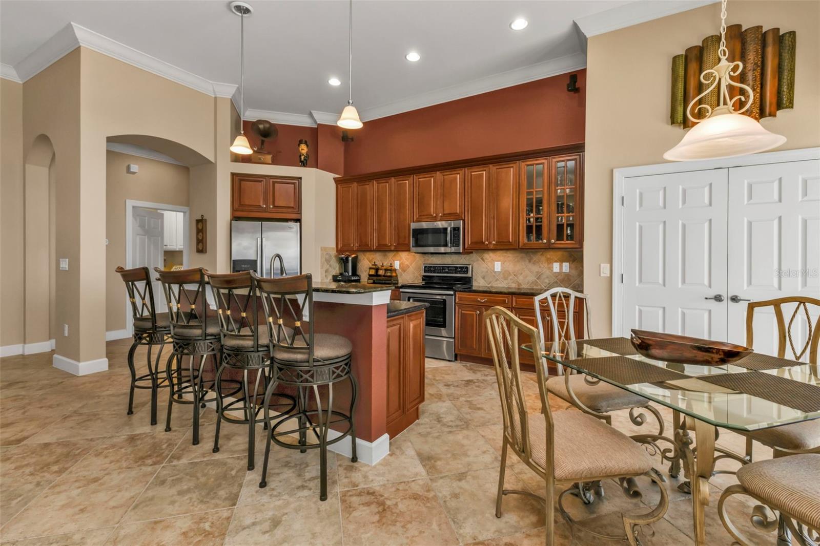 RIVERWOOD - Residential