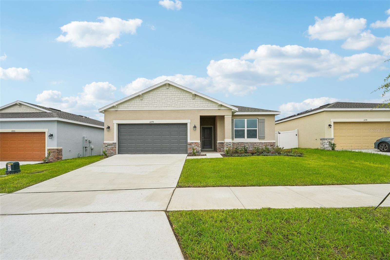 33332 SEATTLE SLEW DRIVE