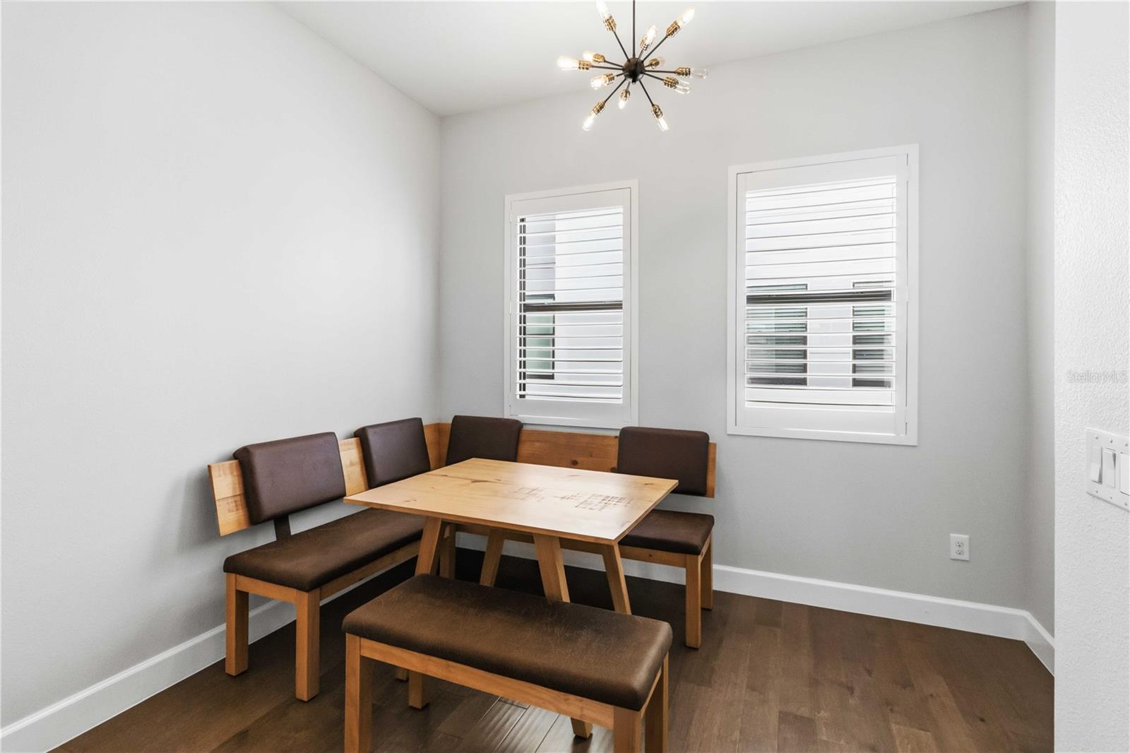 LAS AZOTEAS TWNHMS - Residential