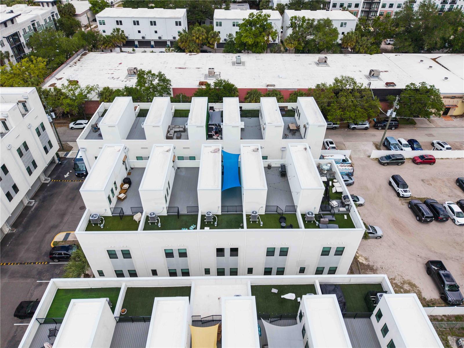 LAS AZOTEAS TWNHMS - Residential