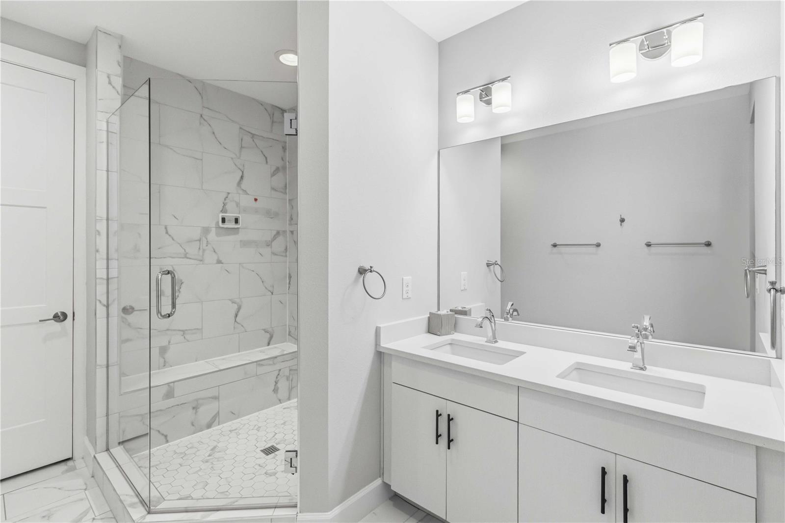 LAS AZOTEAS TWNHMS - Residential