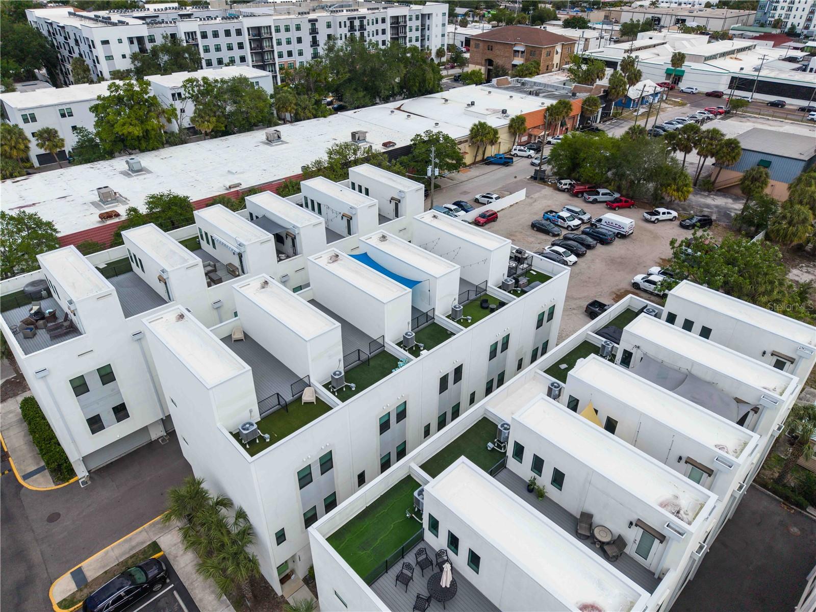 LAS AZOTEAS TWNHMS - Residential