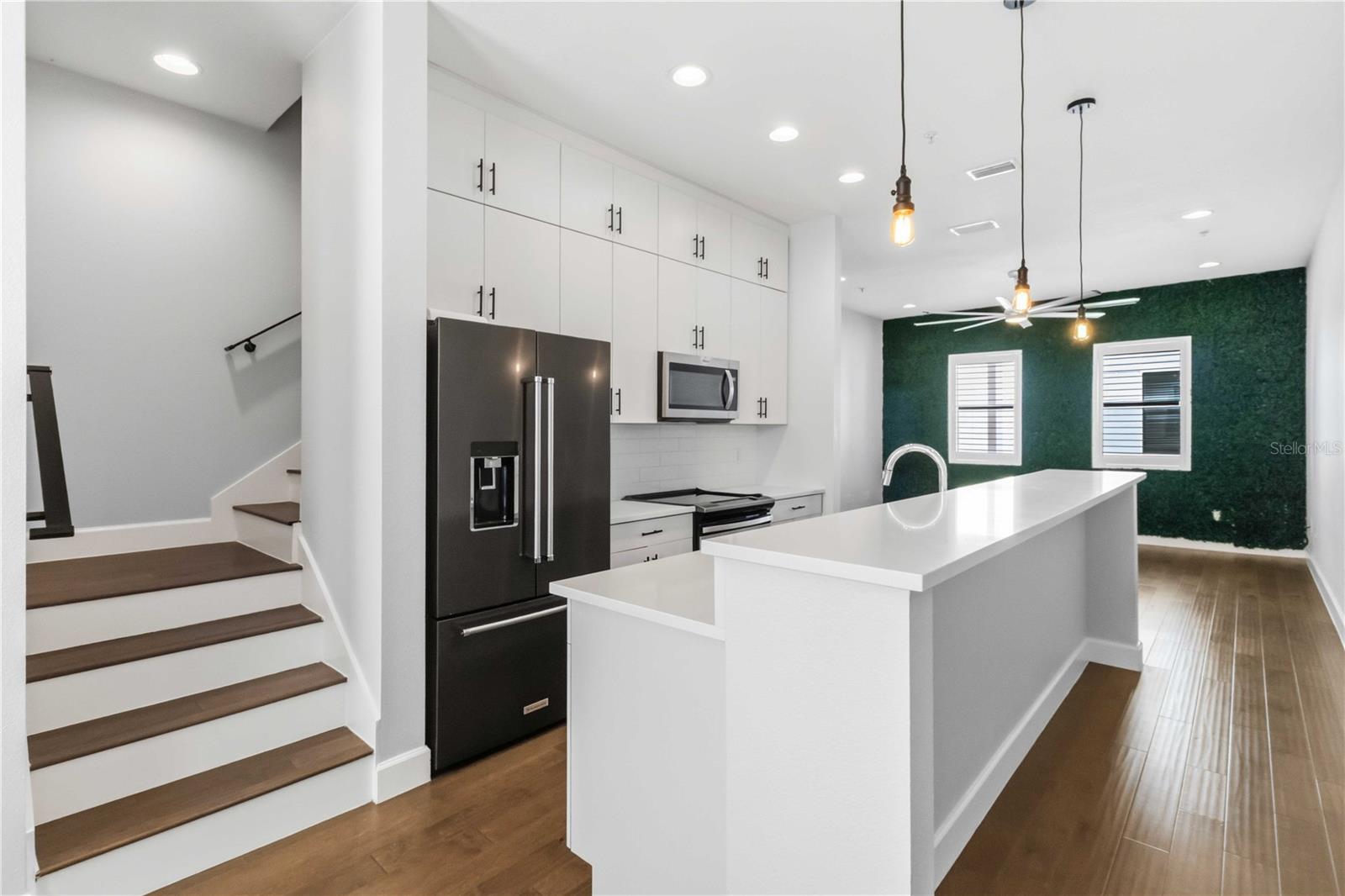 LAS AZOTEAS TWNHMS - Residential