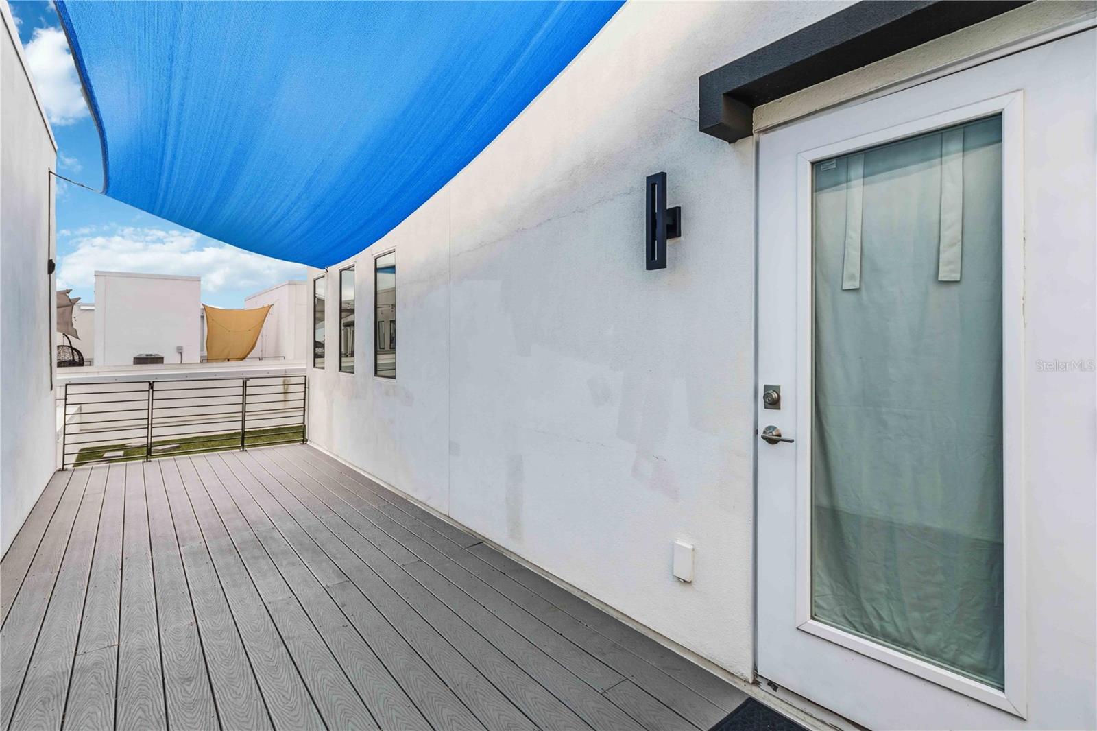 LAS AZOTEAS TWNHMS - Residential