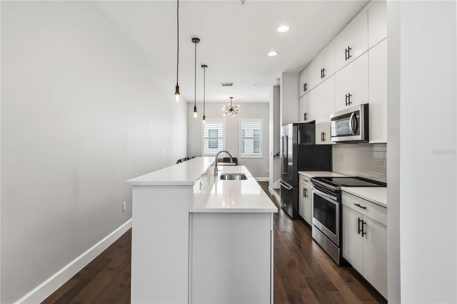 LAS AZOTEAS TWNHMS - Residential