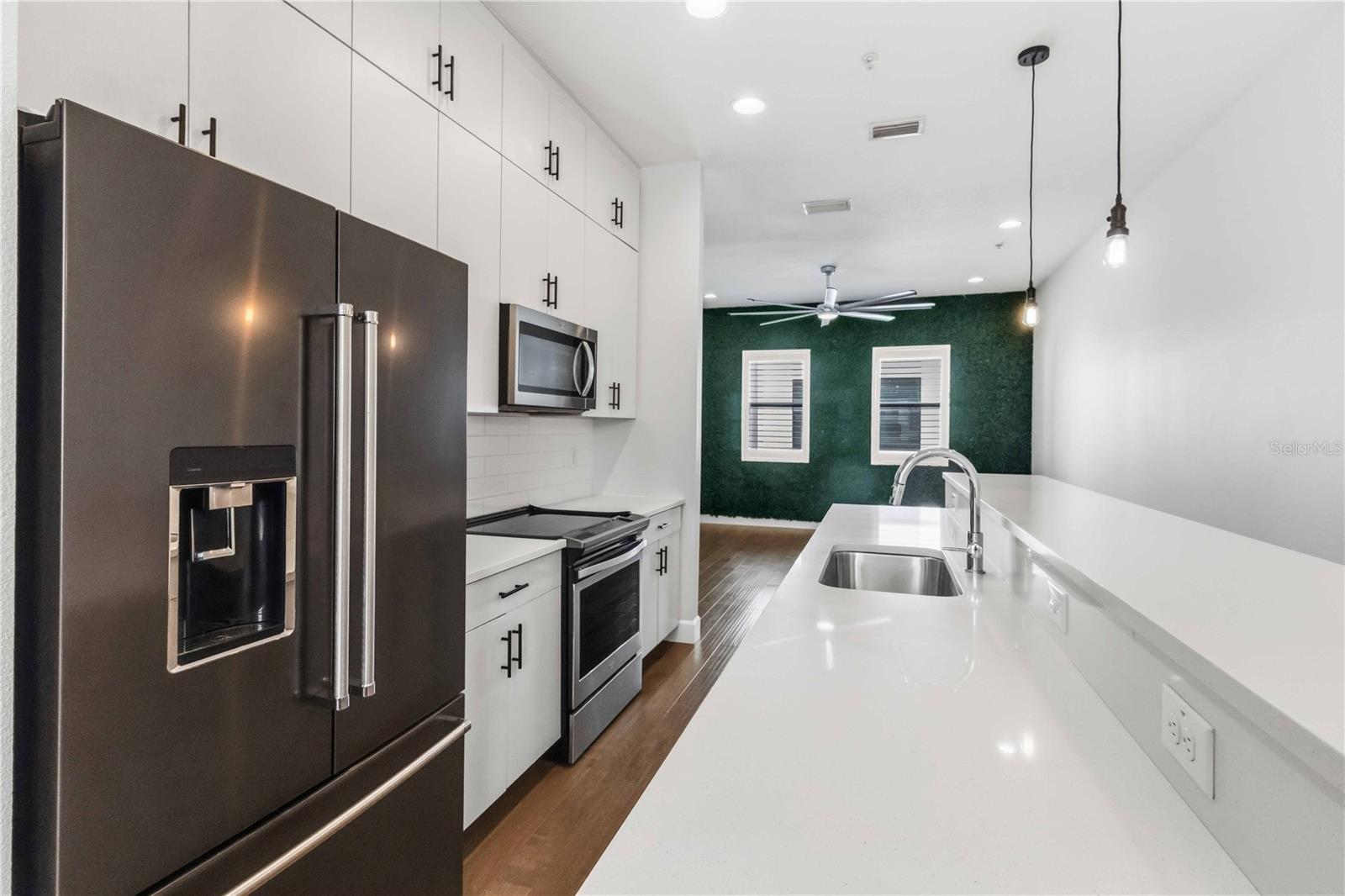 LAS AZOTEAS TWNHMS - Residential