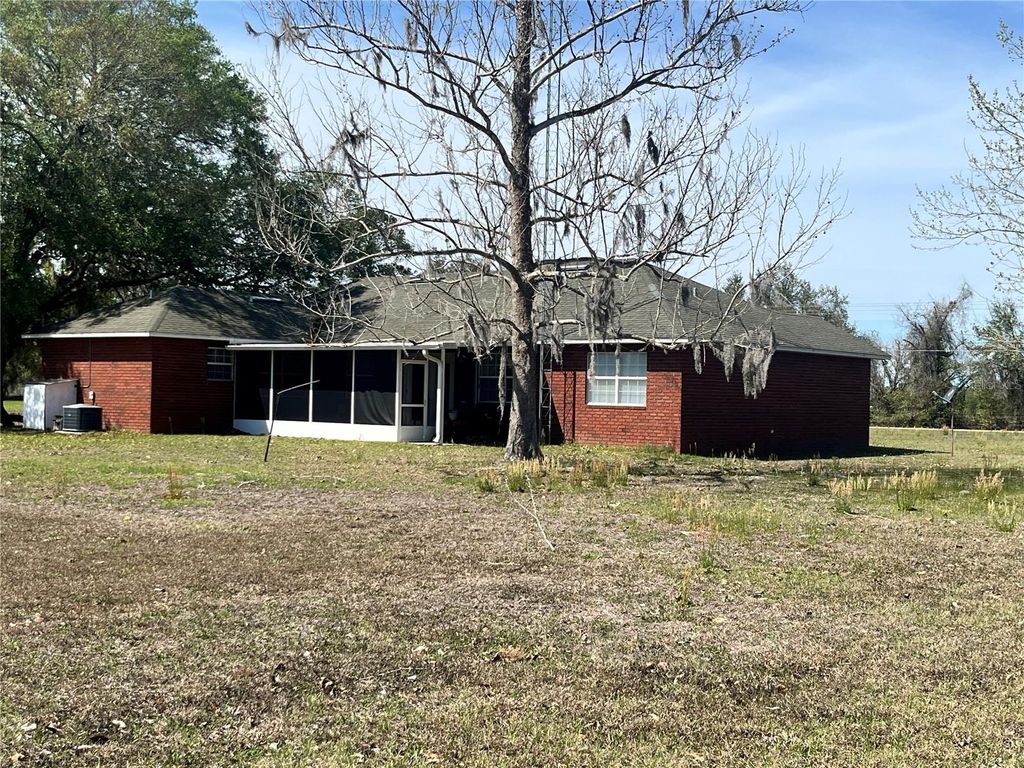Photo of 14182 SW 161st St, Brooker, FL 32622 (MLS # GC538775)