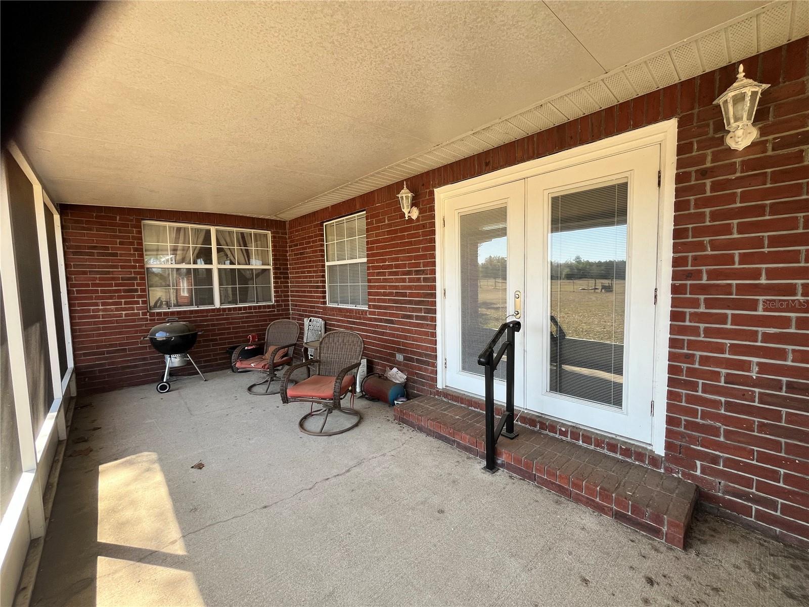 METES AND BOUNDS - Residential