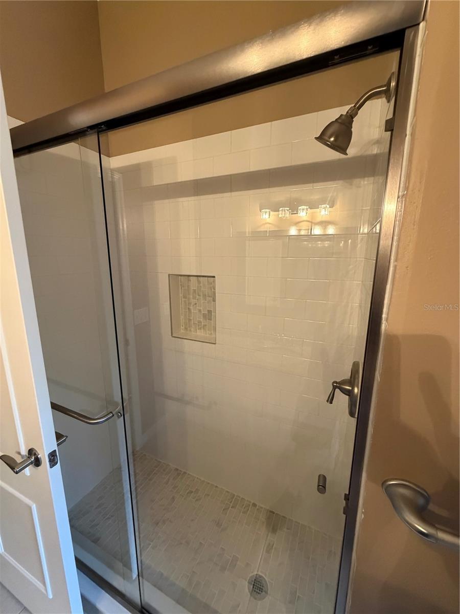 SILVER LAKES EAST AT THE CROSSINGS UNIT 2 - Residential Lease