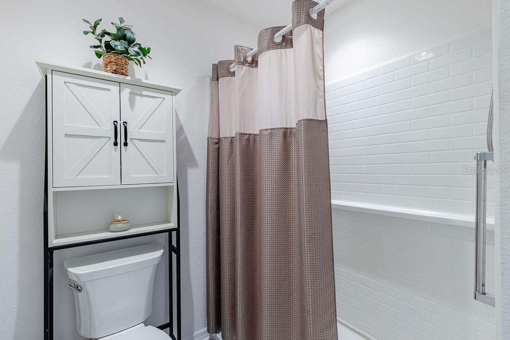 VILLAGES/SOUTHERN OAKS UN 216 - Residential