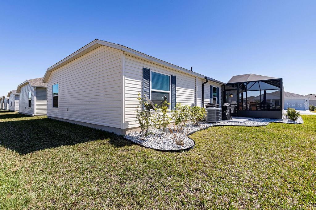 VILLAGES/SOUTHERN OAKS UN 216 - Residential