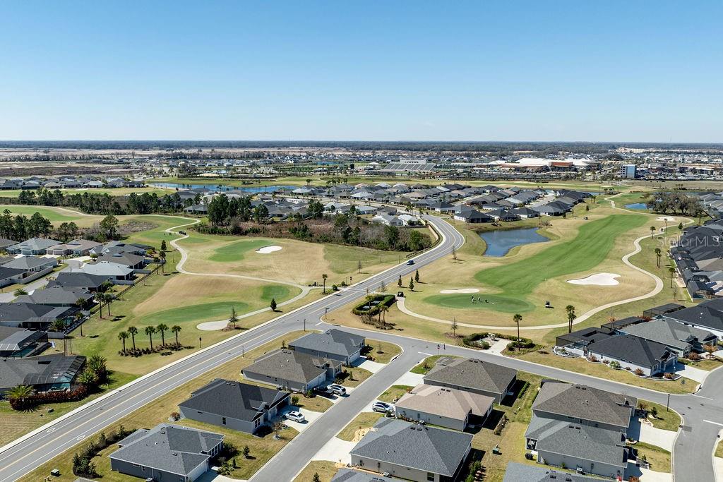 VILLAGES/SOUTHERN OAKS UN 216 - Residential