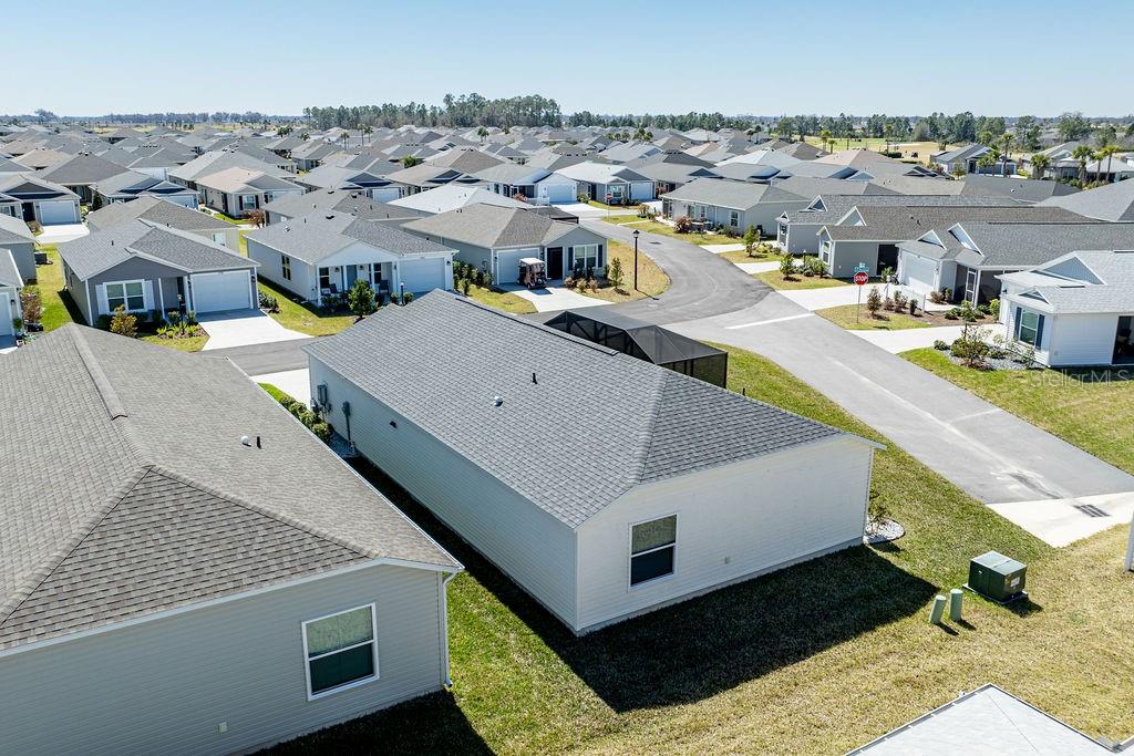 VILLAGES/SOUTHERN OAKS UN 216 - Residential