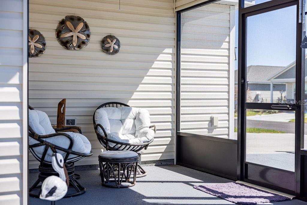 VILLAGES/SOUTHERN OAKS UN 216 - Residential