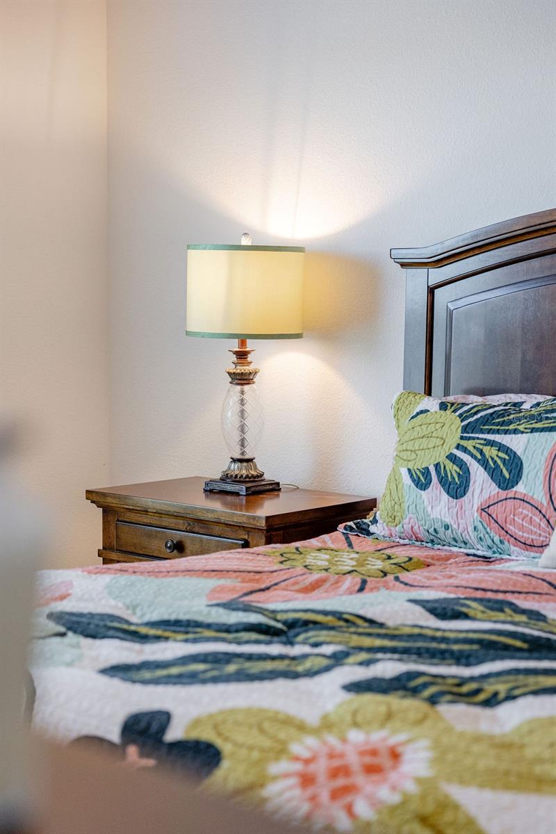 VILLAGES/SOUTHERN OAKS UN 216 - Residential