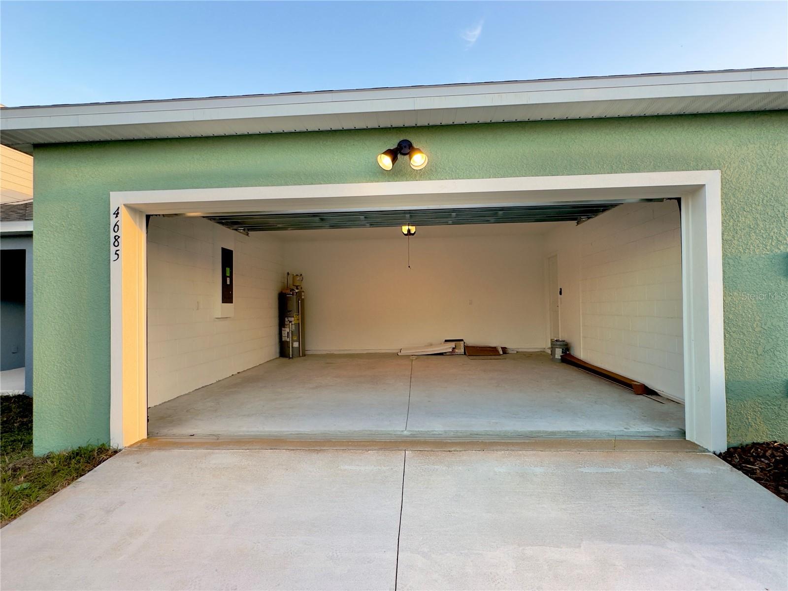 PARKSIDE TRAILS - Residential