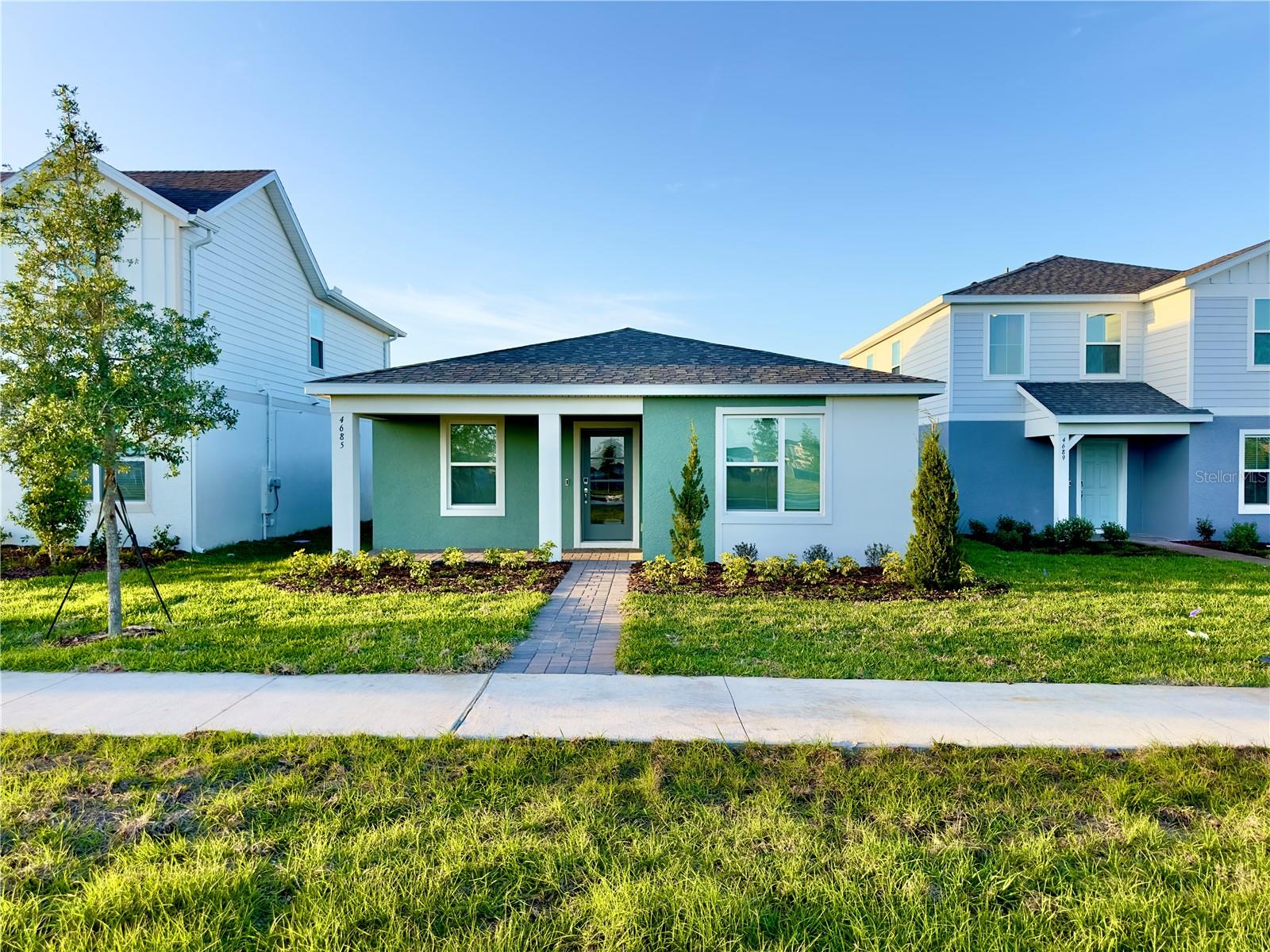 PARKSIDE TRAILS - Residential