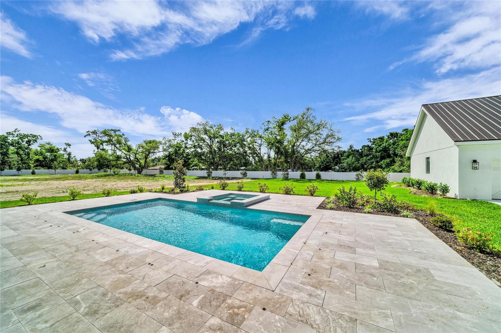PALADIN ESTATES - Residential