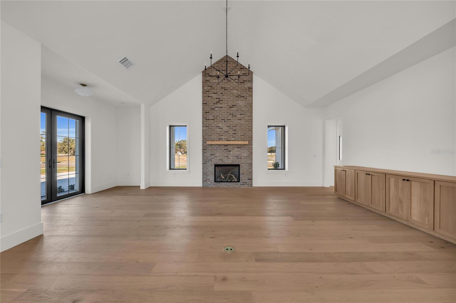 PALADIN ESTATES - Residential