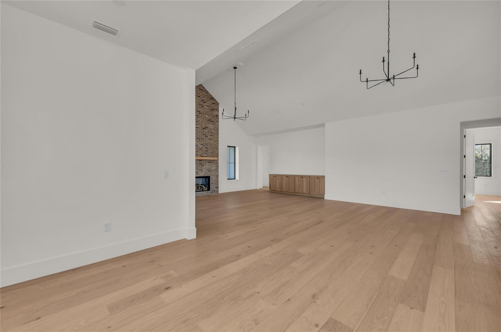 PALADIN ESTATES - Residential