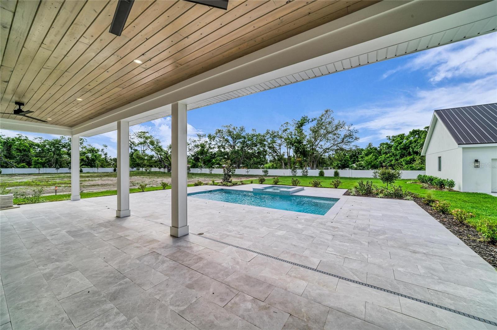 PALADIN ESTATES - Residential
