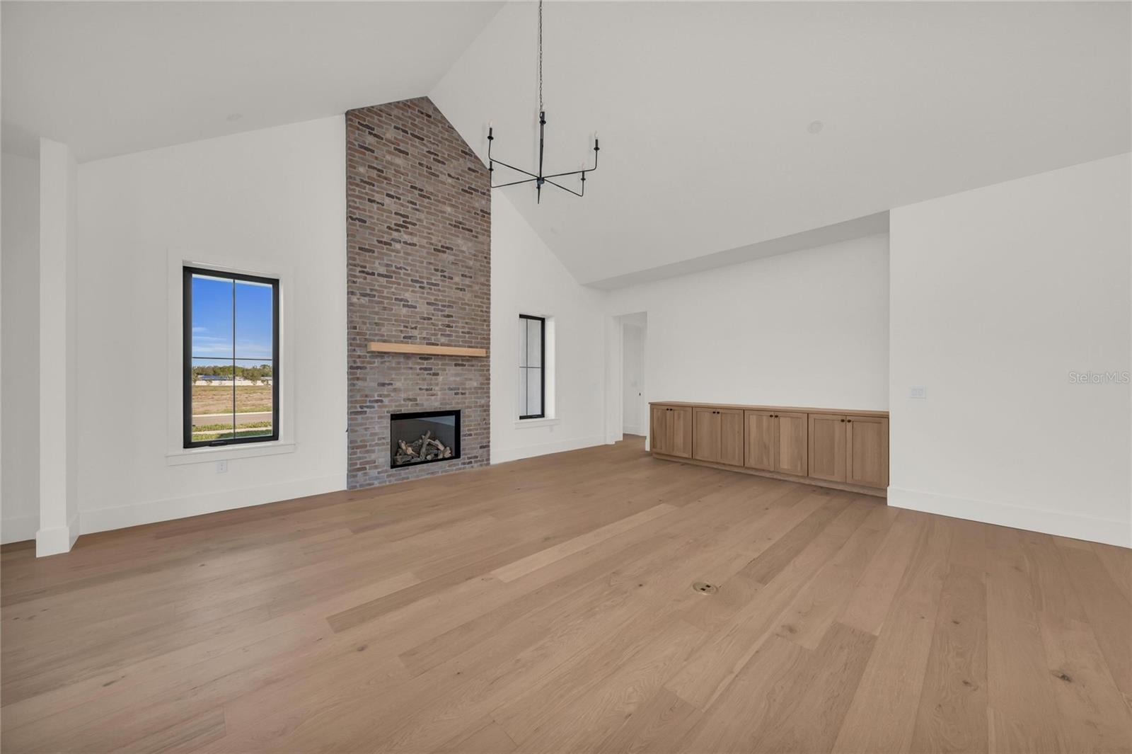 PALADIN ESTATES - Residential