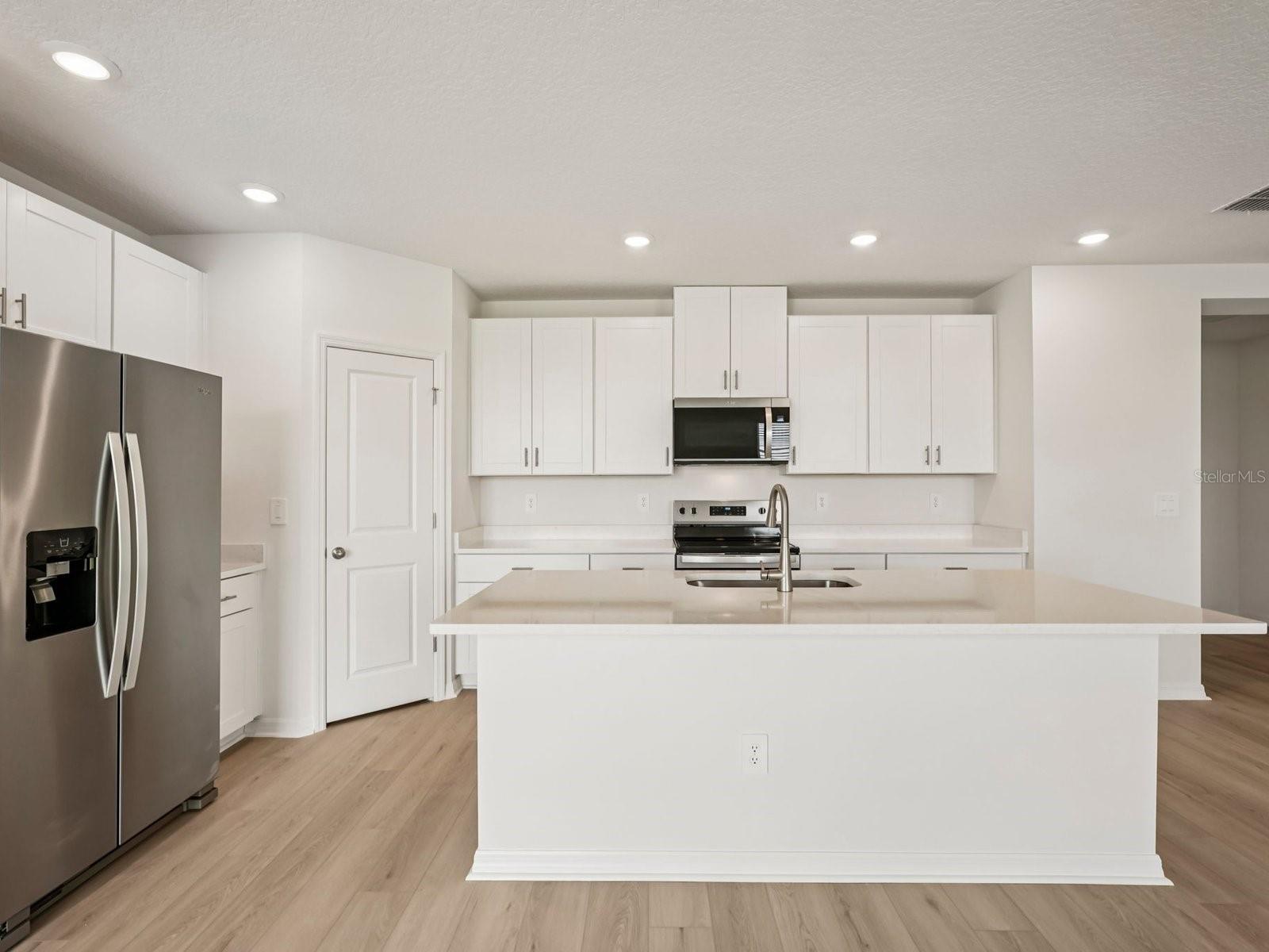 MAGNOLIA BAY - Residential