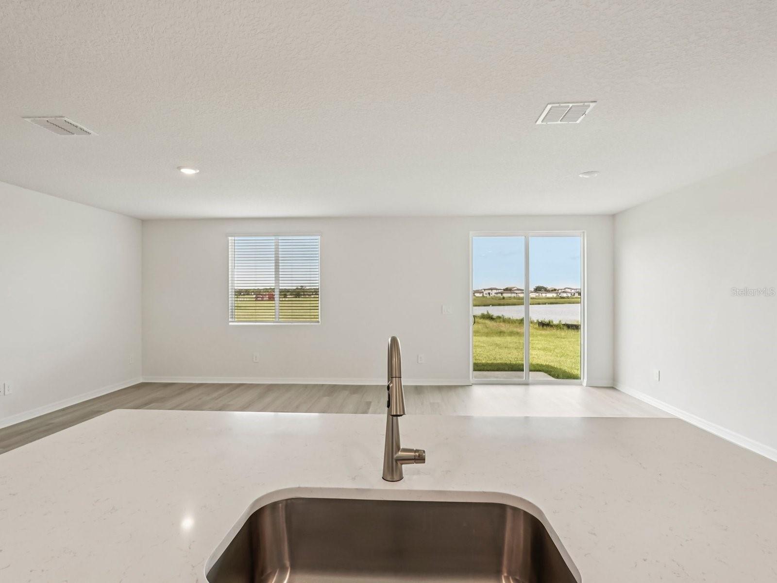 MAGNOLIA BAY - Residential