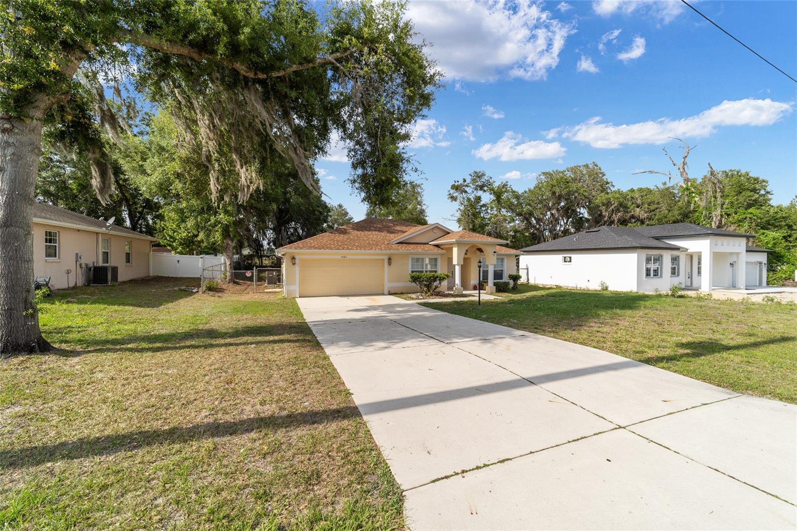MARION OAKS UN 07 - Residential