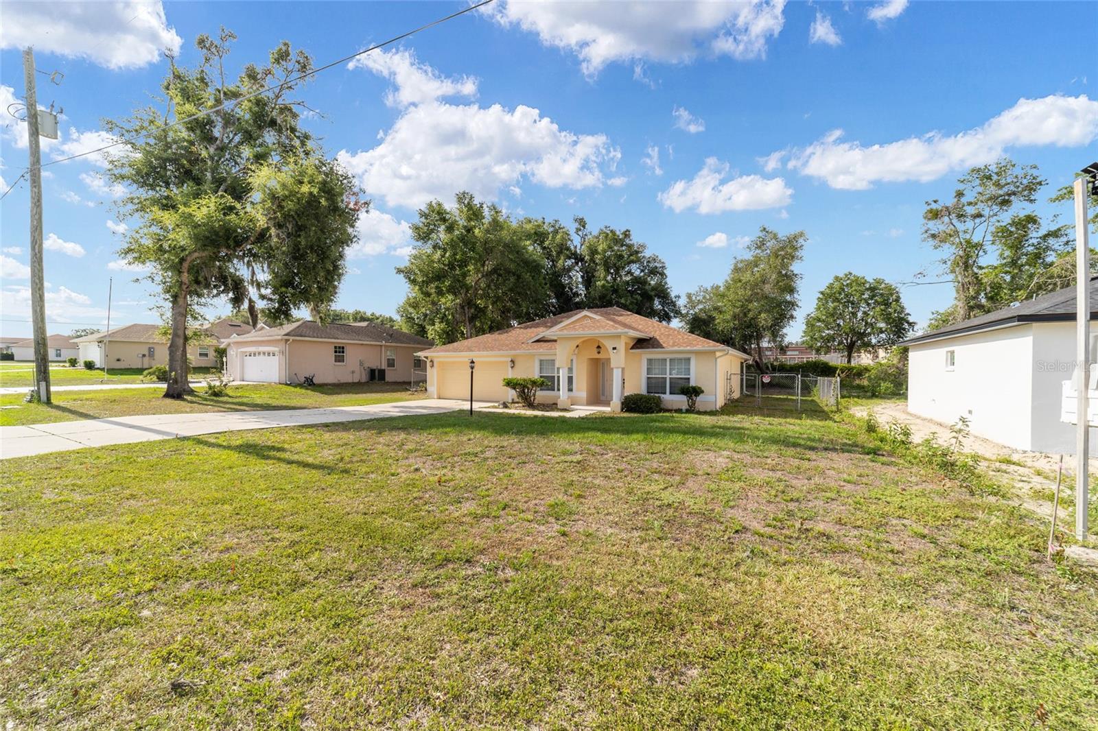 MARION OAKS UN 07 - Residential
