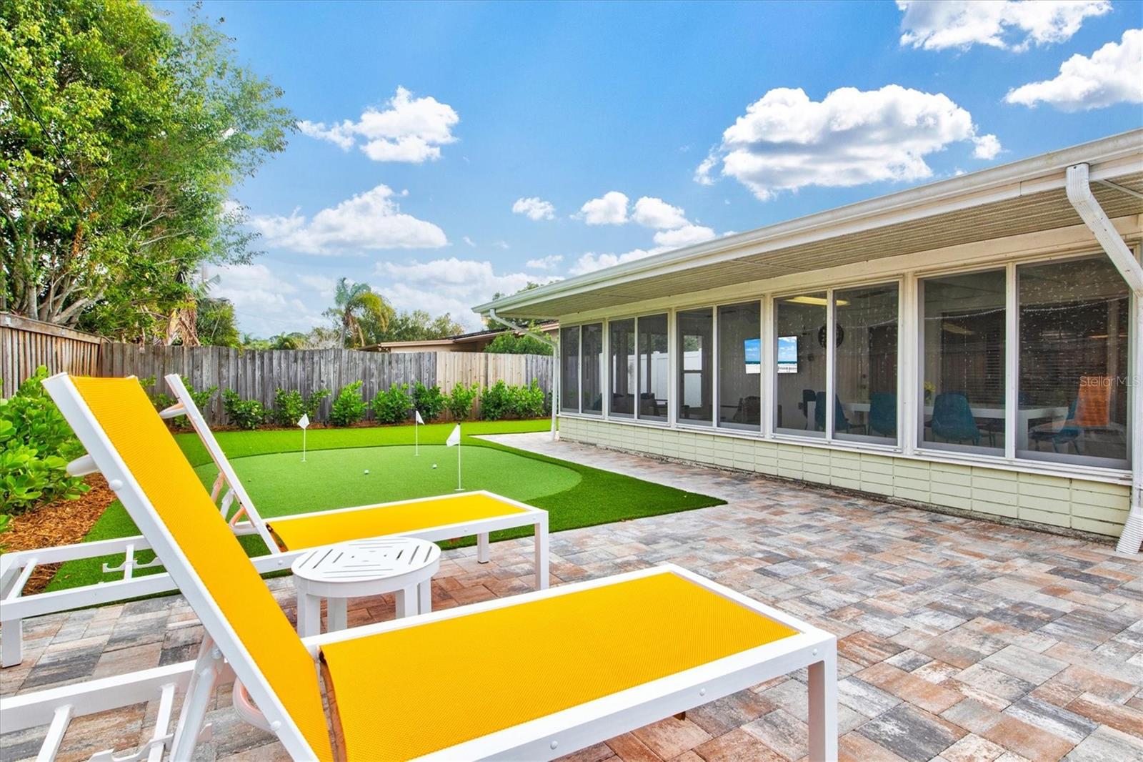 RINGLING PARK - Residential Lease