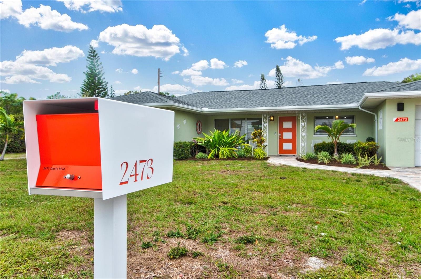 RINGLING PARK - Residential Lease