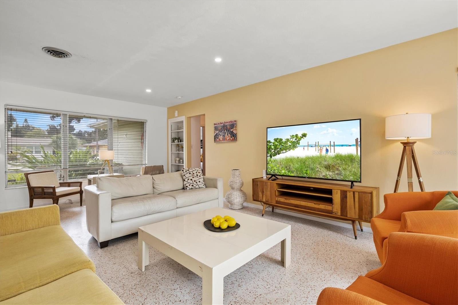 RINGLING PARK - Residential Lease