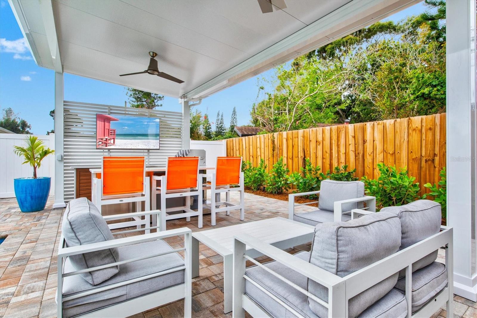 RINGLING PARK - Residential Lease