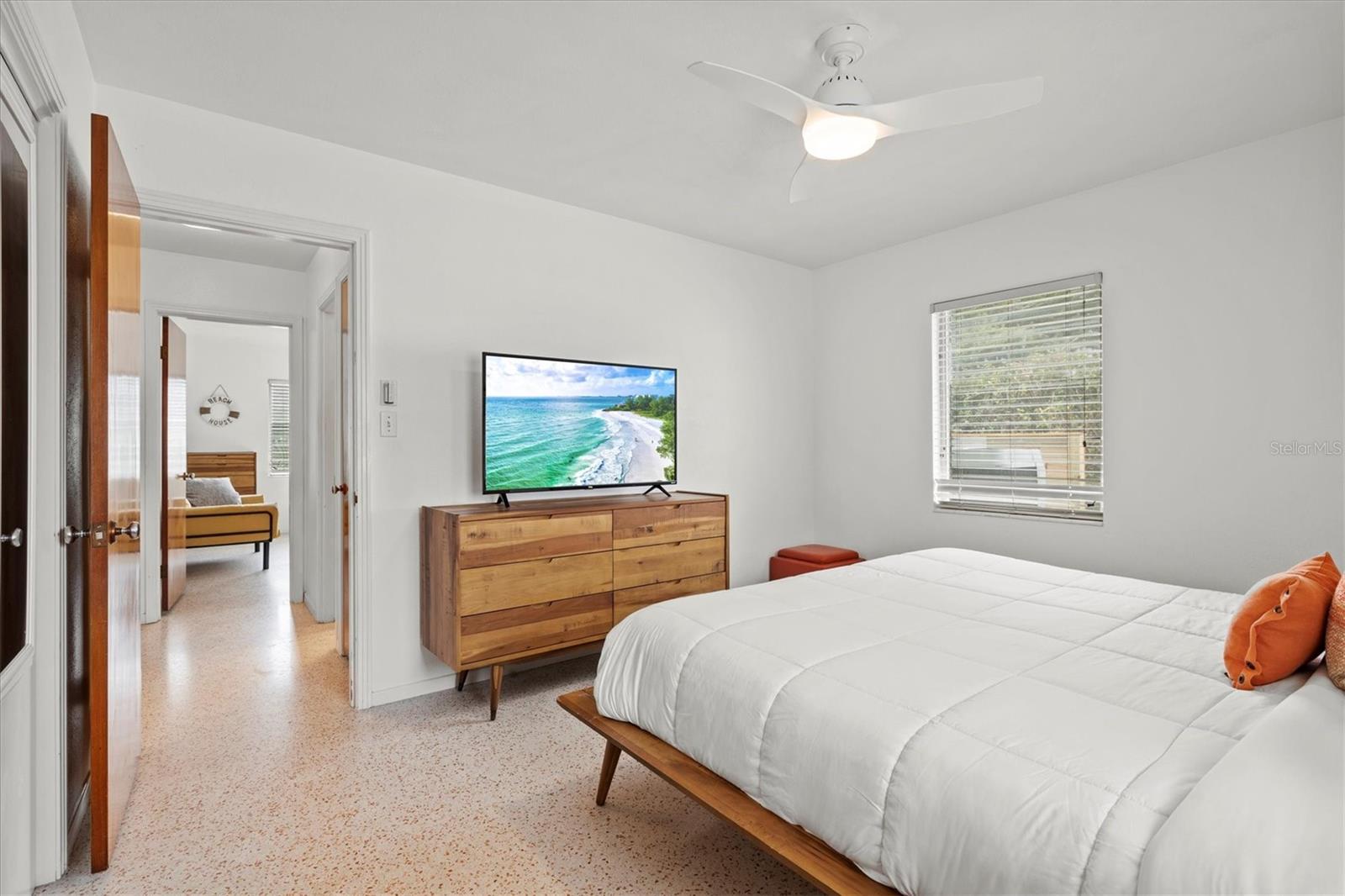 RINGLING PARK - Residential Lease