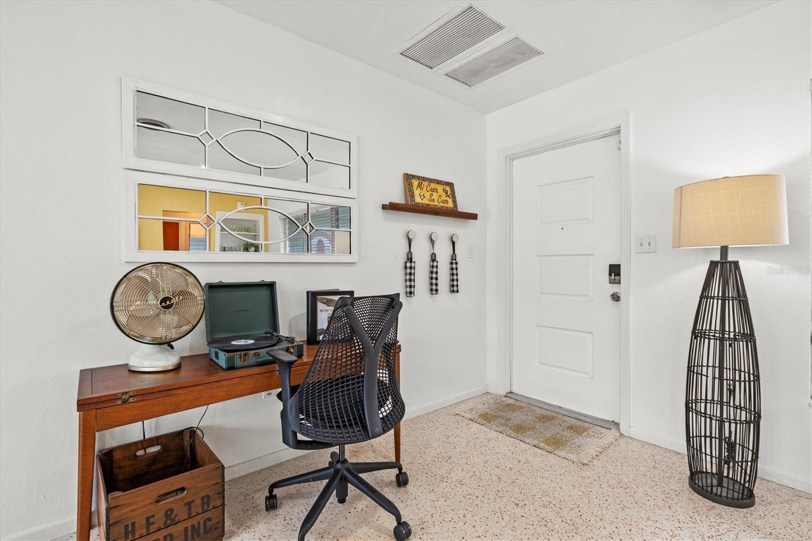 RINGLING PARK - Residential Lease