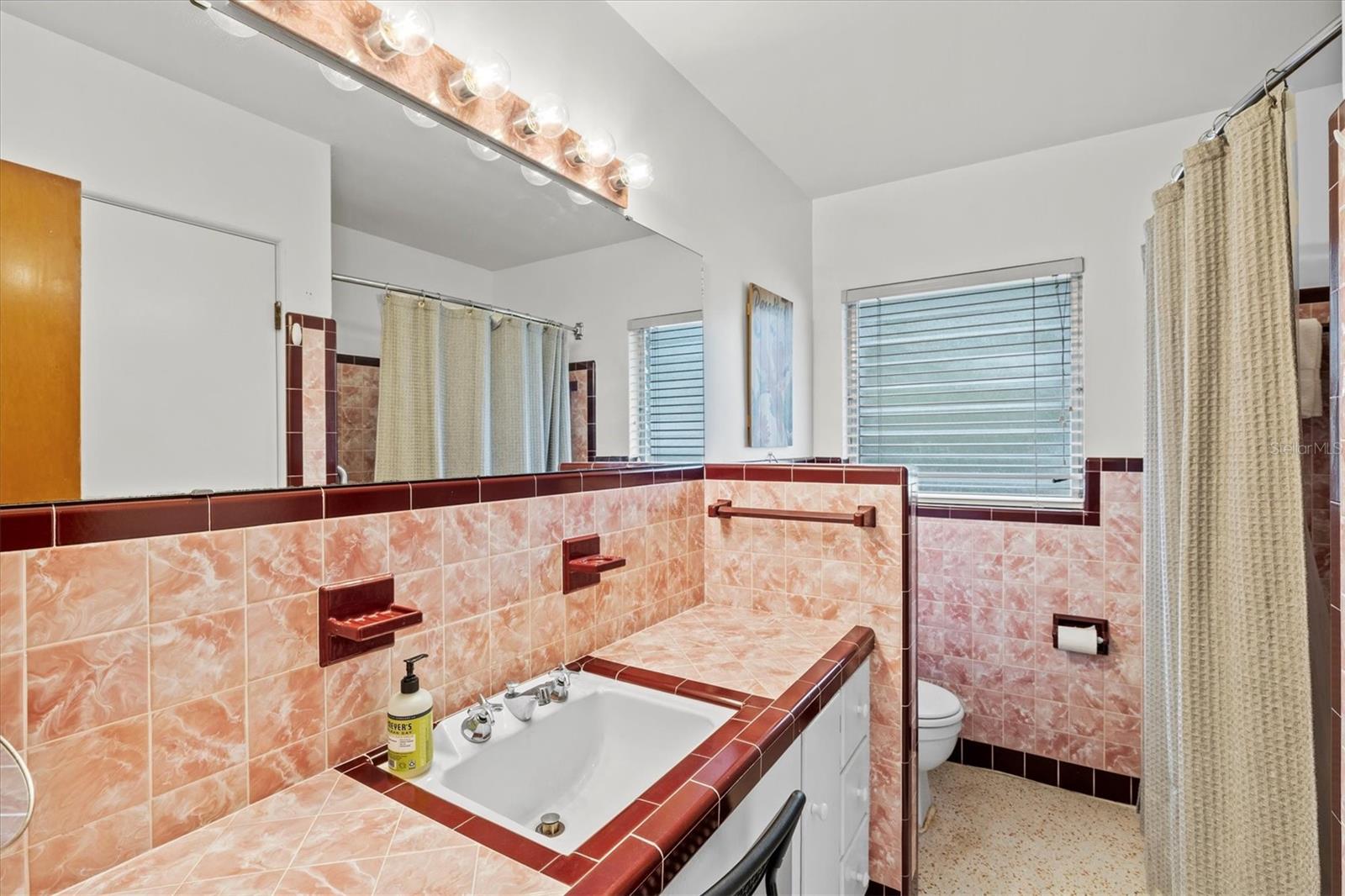 RINGLING PARK - Residential Lease