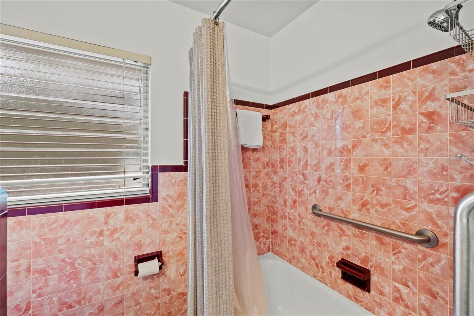 RINGLING PARK - Residential Lease