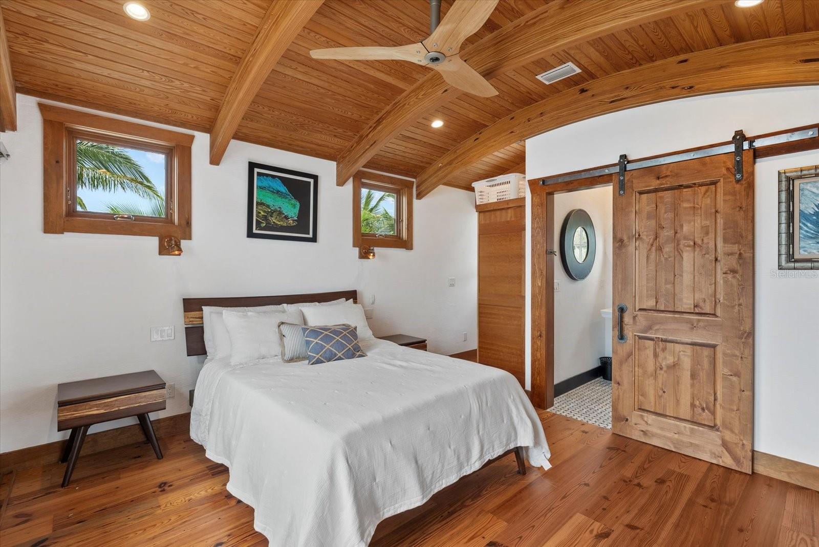 BAY BEACH - Residential