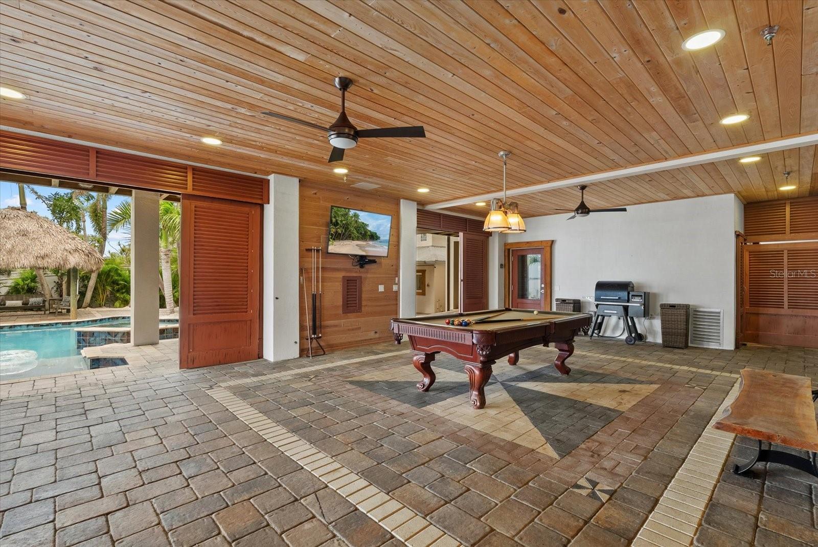 BAY BEACH - Residential