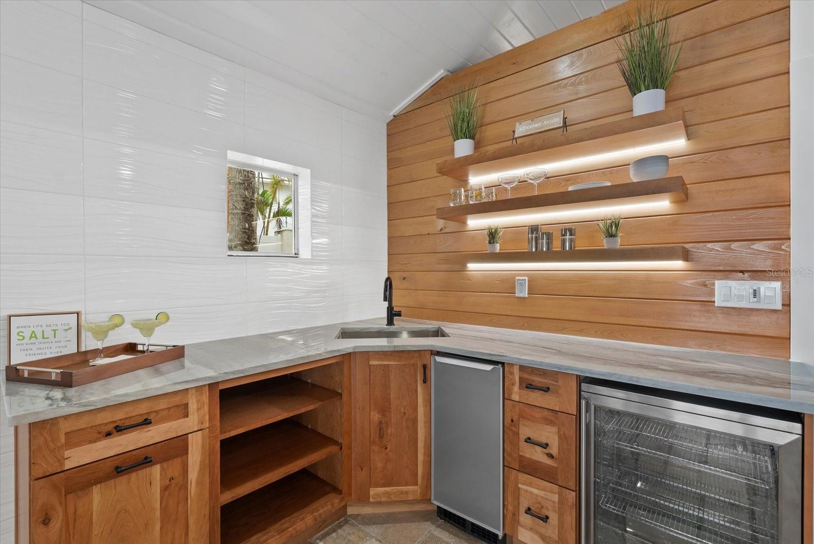 BAY BEACH - Residential