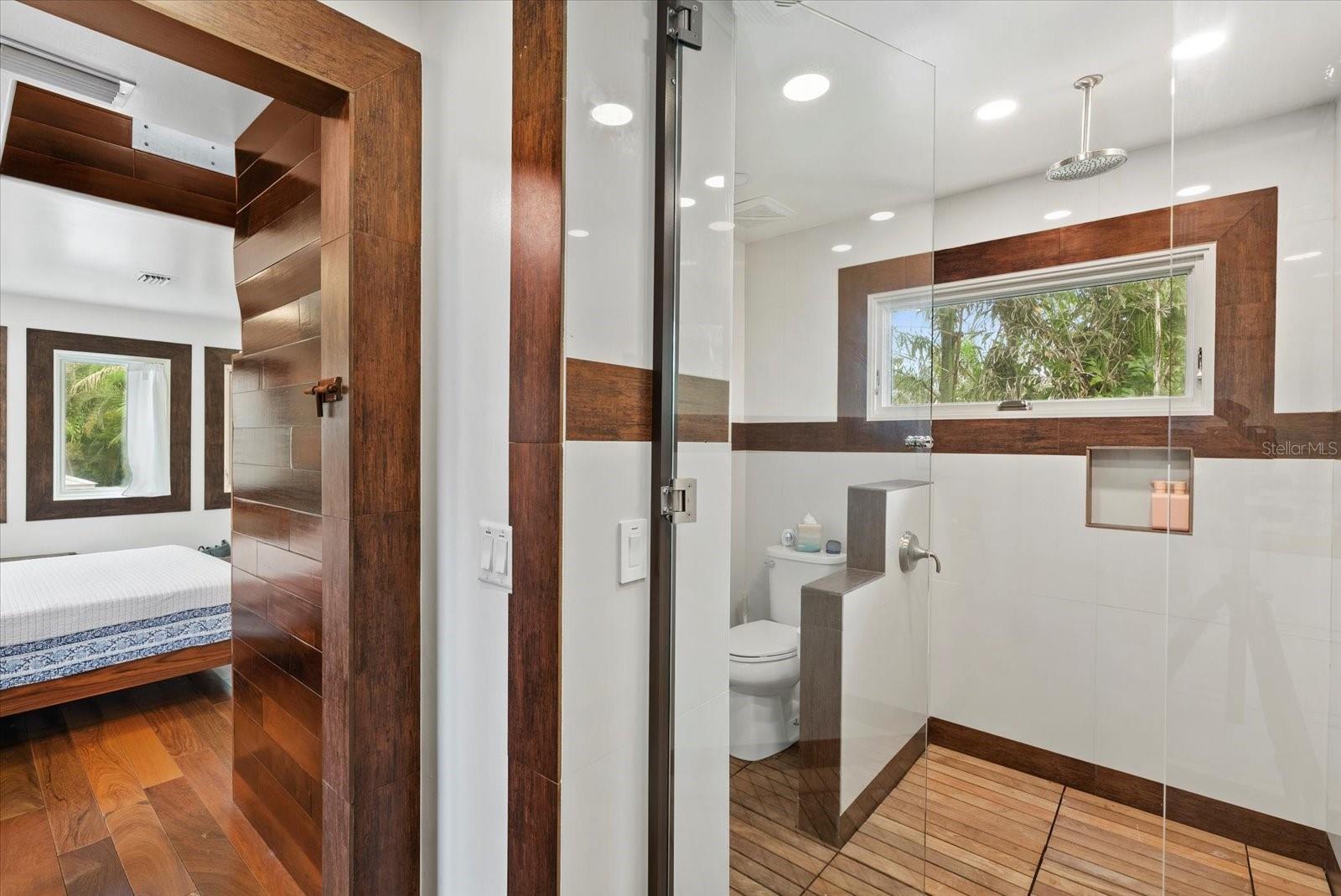 BAY BEACH - Residential
