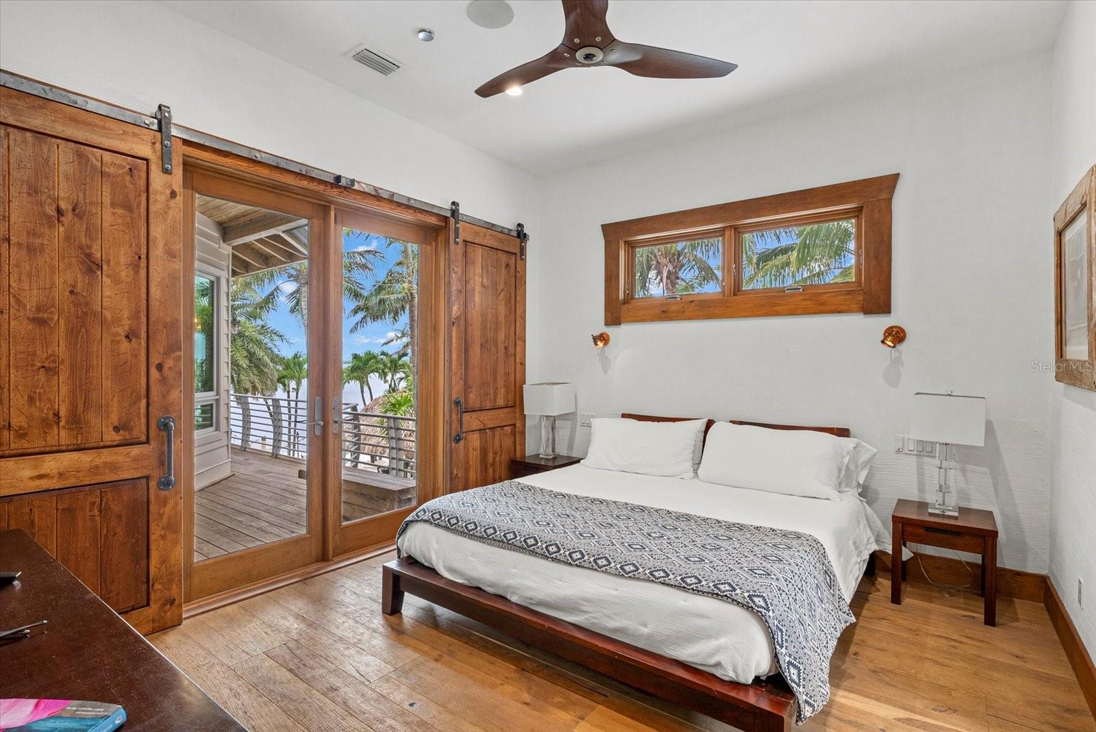 BAY BEACH - Residential