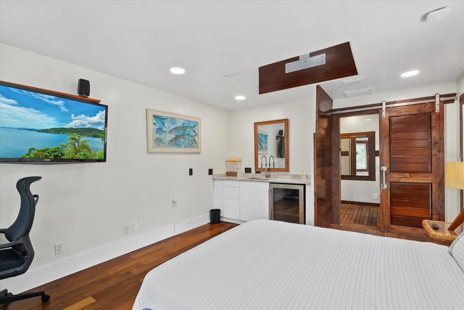 BAY BEACH - Residential