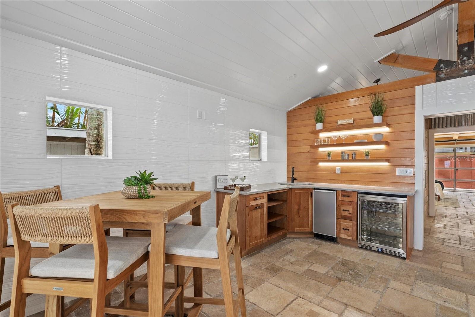 BAY BEACH - Residential