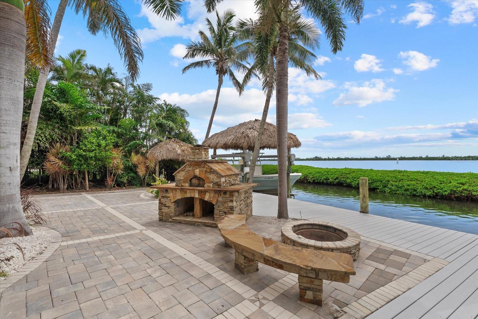 BAY BEACH - Residential